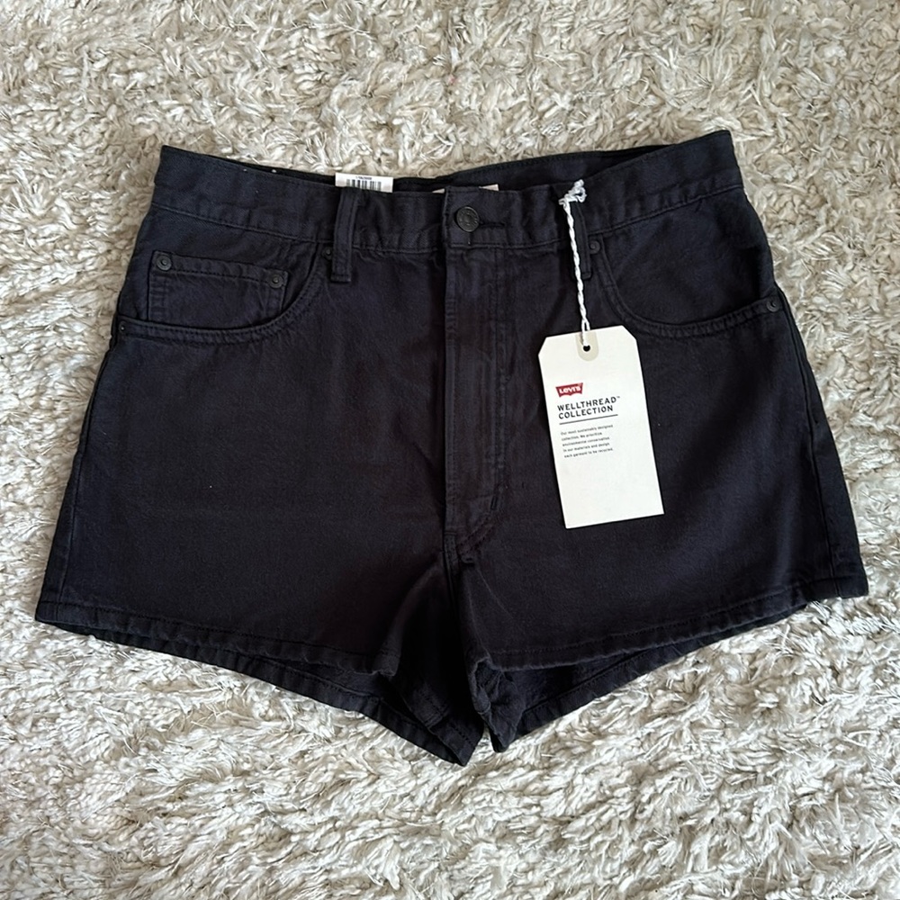 LEVI'S Wellthread Ribcage Shorts High Rise Black